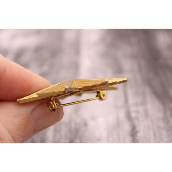 Signed AJC Starburst Brooch Pin Mid Century Modern Jewelry Texture Gold Tone Vtg - Picture 7 of 9